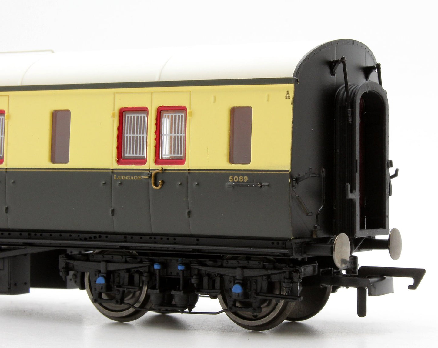 GWR Collett Coach Corridor Brake Third Class RH '5089', Chocolate & Cream