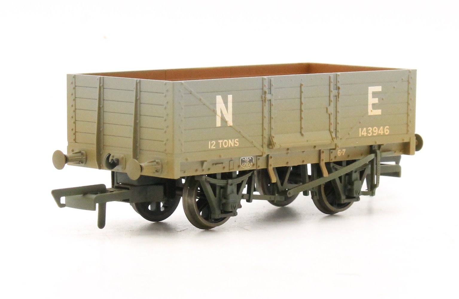  6 Plank Mineral Wagon LNER Weathered