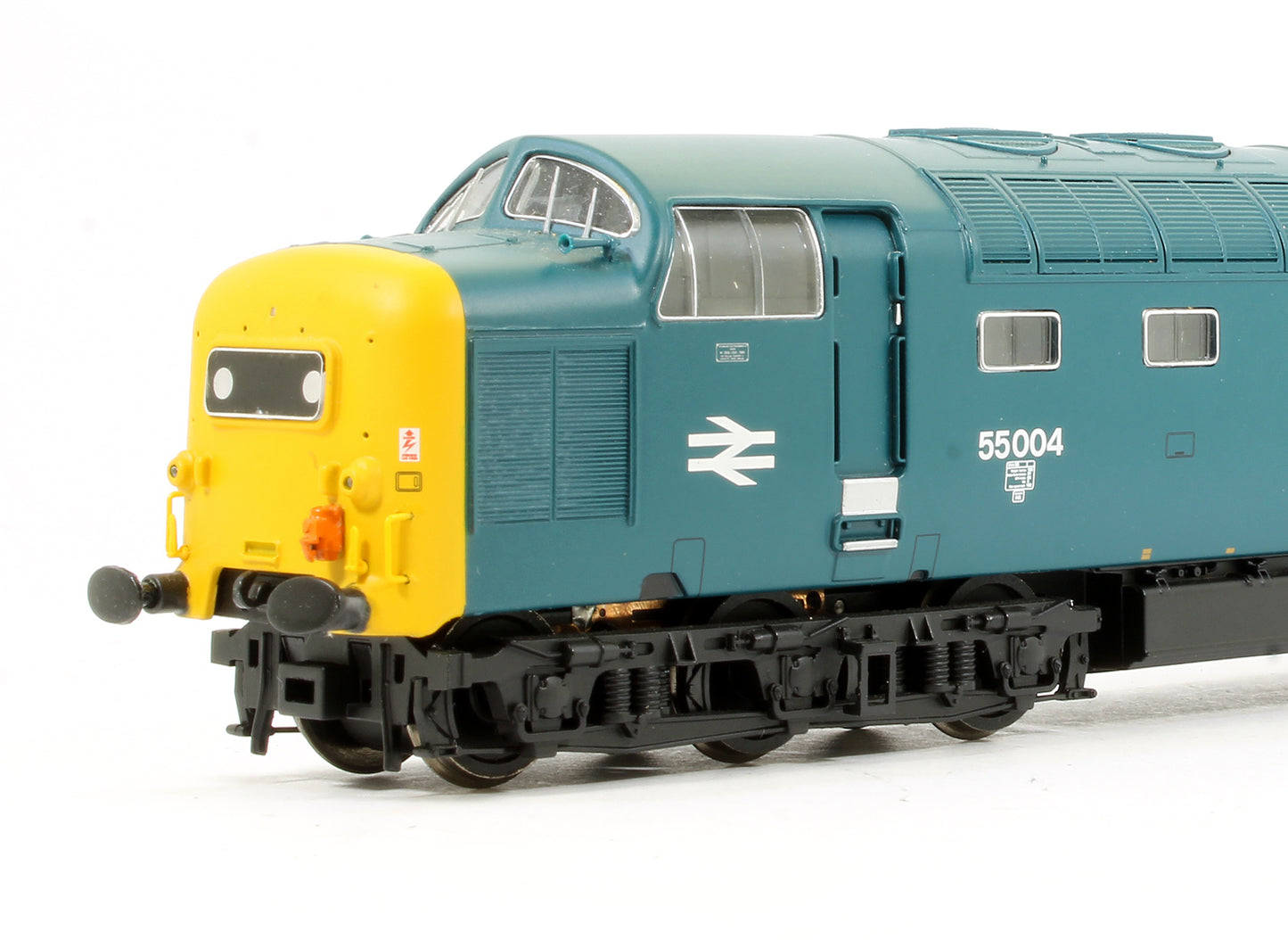 Pre-Owned 32-534DS Class 55004 'Queen's Own Highlander' BR Blue Diesel Locomotive (DCC Sound Fitted)