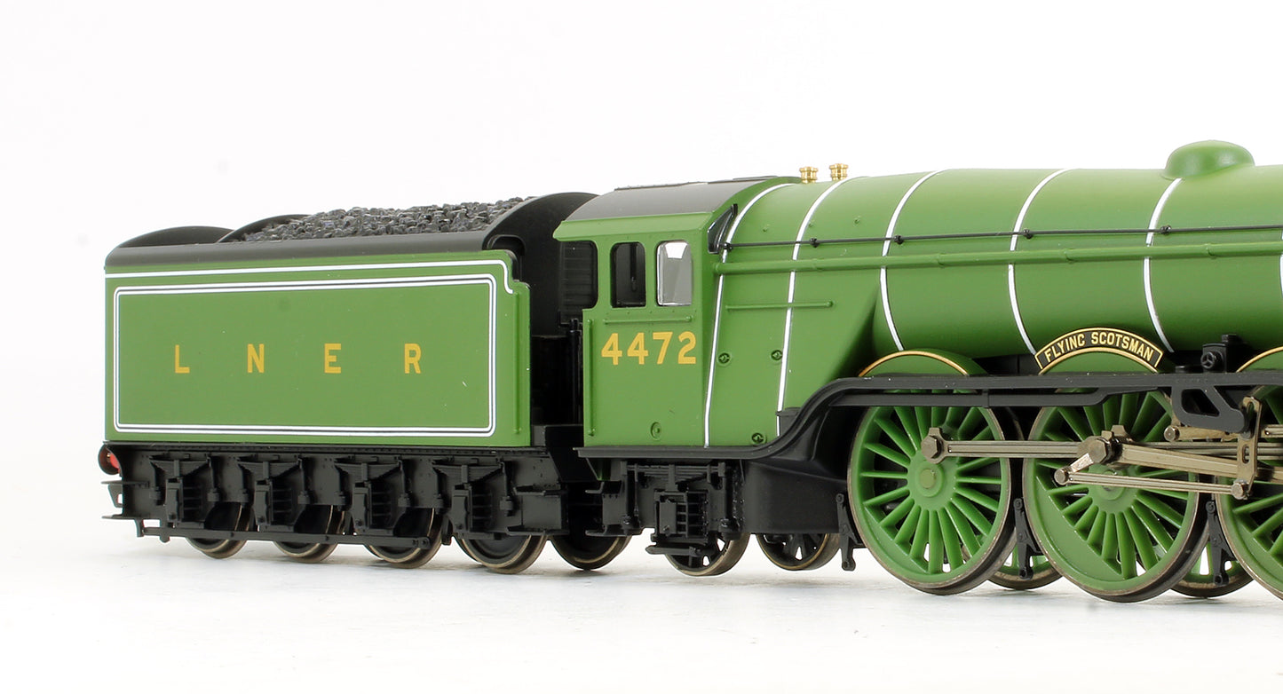 Pre-Owned R3086 RailRoad LNER Class A1 'Flying Scotsman' No.4472 Steam Locomotive