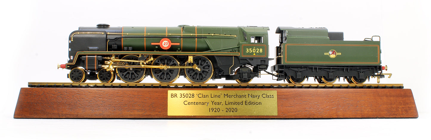 Pre-Owned BR Green Merchant Navy Class 'Clan Line' Centenary Year Limited Edition