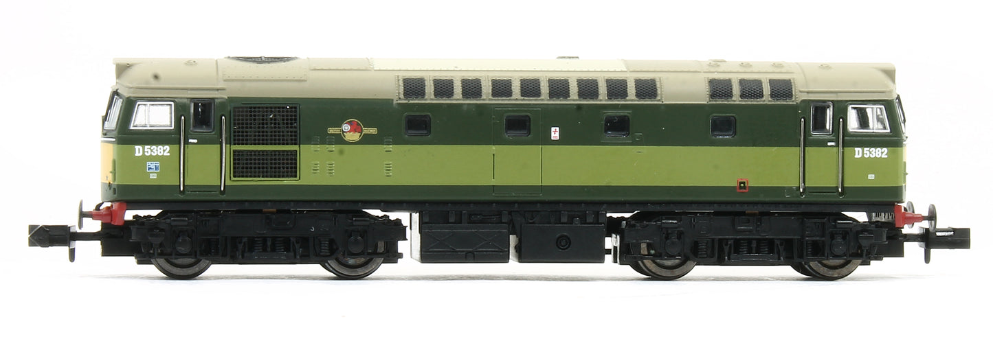 Class 27 D5382 BR Two Tone Green SYP Diesel Locomotive