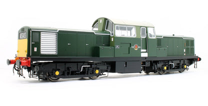 Class 17 Clayton BR green unnumbered (small yellow panel)