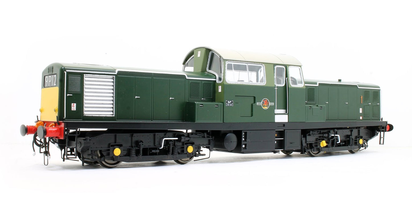 Class 17 Clayton BR green unnumbered (small yellow panel) Diesel Locomotive