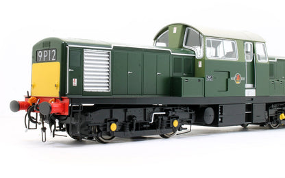 Class 17 Clayton BR green unnumbered (small yellow panel) Diesel Locomotive