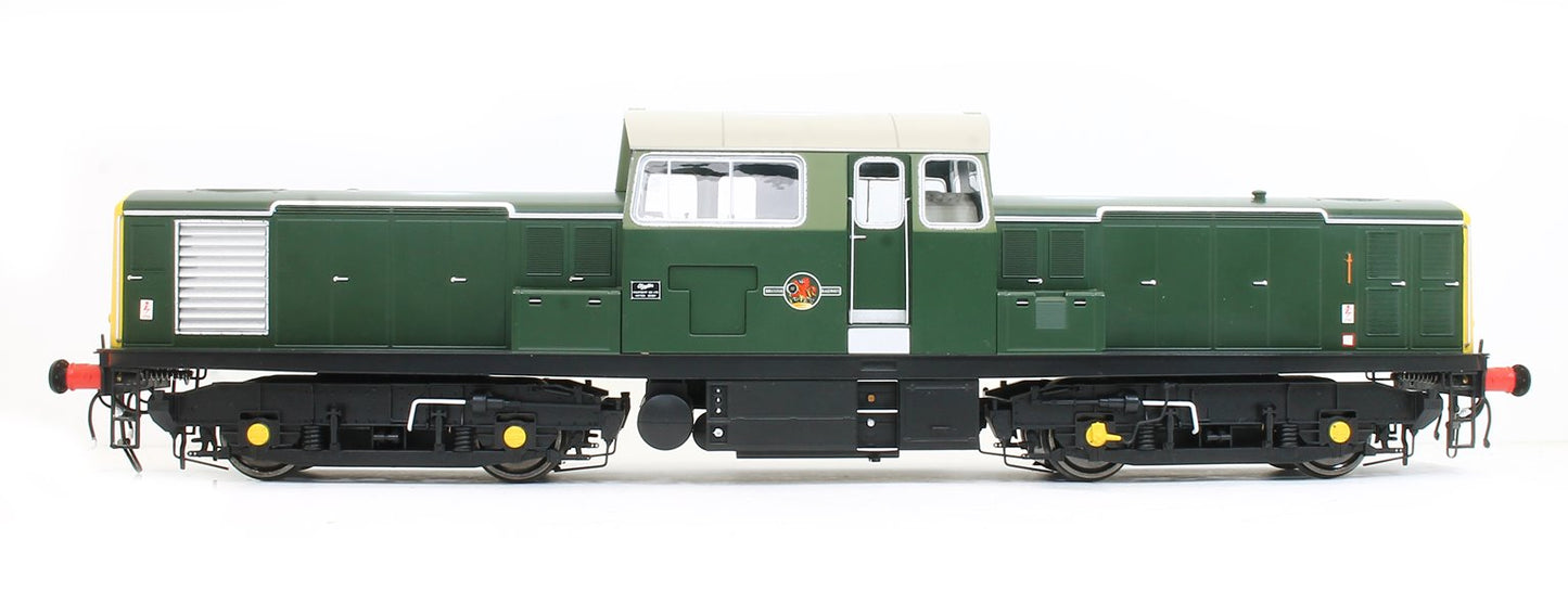 Class 17 Clayton BR green unnumbered (full yellow end) Diesel Locomotive