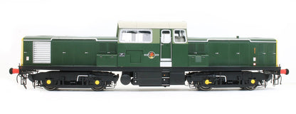 Class 17 Clayton BR green unnumbered (full yellow end) Diesel Locomotive
