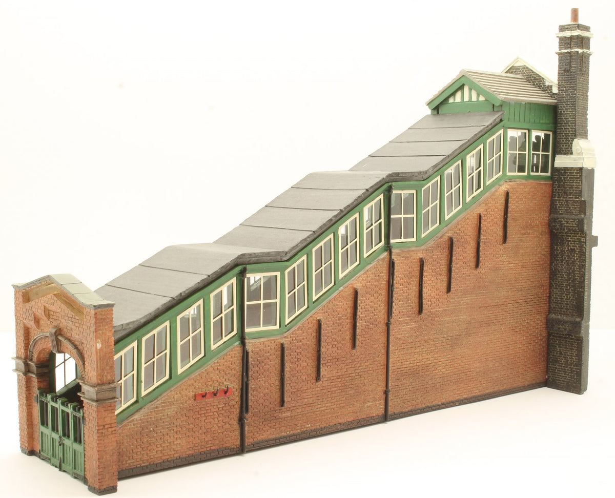Pre-Owned Great Central High Level Station Entrance Green & Cream