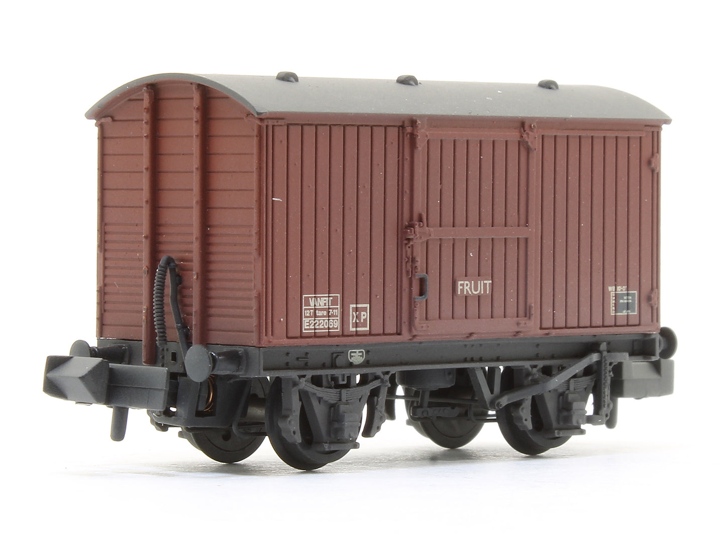 LNER 12T Ventilated Fruit Van Planked Ends BR Bauxite (Late) 222069 - Weathered