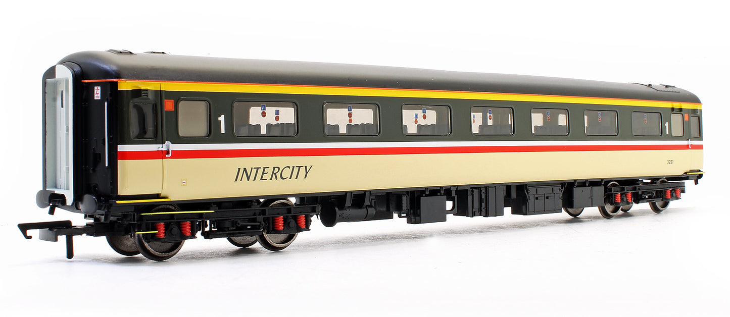 Pre-Owned R4617A BR Executive MK2E Open First Coach '3221'
