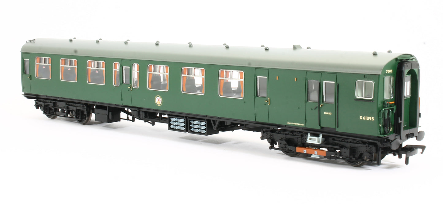 Class 410 4BEP 4 Car EMU 7005 in BR Green