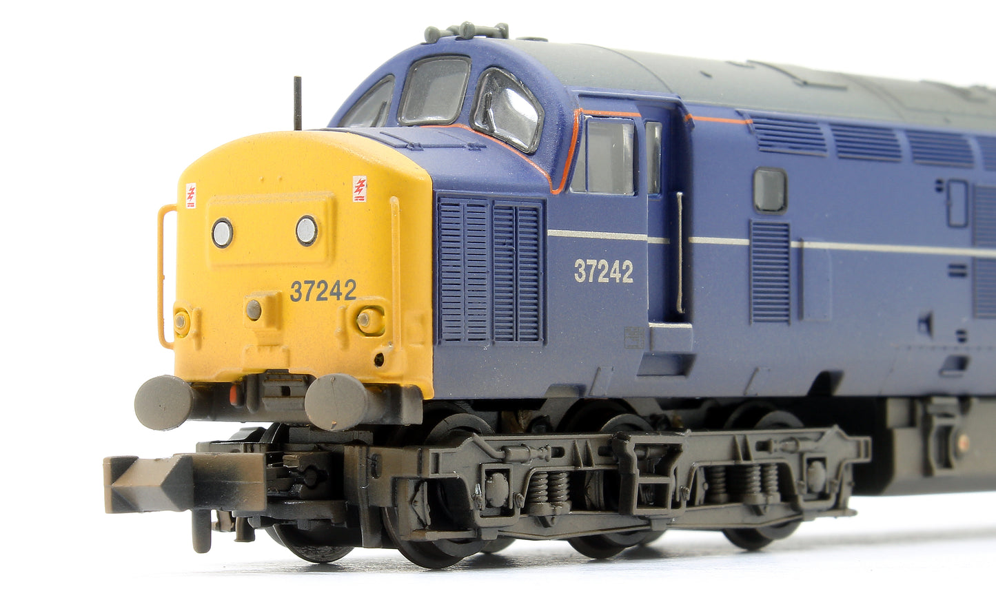 Class 37/0 Centre Headcode 37242 Mainline Freight Diesel Locomotive - Weathered