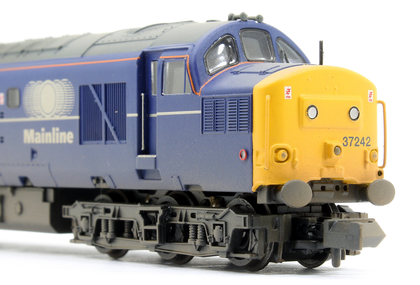 Class 37/0 Centre Headcode 37242 Mainline Freight Diesel Locomotive - Weathered