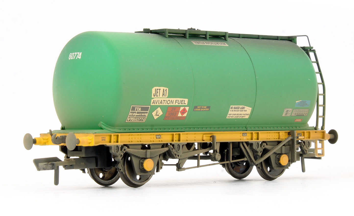 Pre-Owned 37-587 TTA Tank Wagon Aviation Fuel Green (Weathered)
