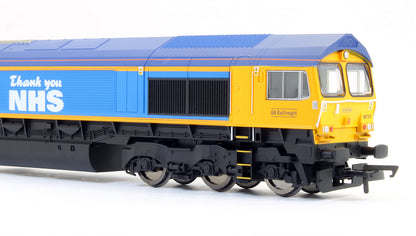 Pre-Owned R30069 GBRf Class 66 'Capt Tom Moore A True British Inspiration' Diesel Locomotive (Limited Edition)