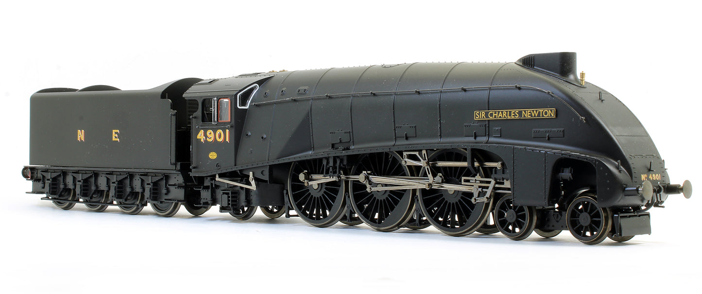 Pre-Owned R2338 NE 4-6-2 Class A4 'Sir Charles Newton' 4901 Steam Locomotive