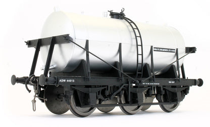 6 Wheel Milk Tanker Unigate Creameries 44013