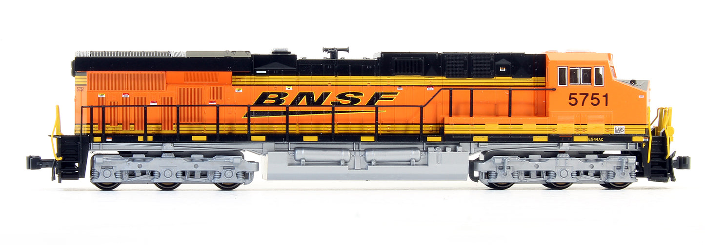 Pre-Owned 176-8924 ES44AC BNSF #5751 Diesel Locomotive