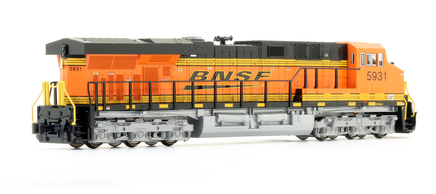 Pre-Owned 176-8931 BNSF ES44AC '5931' Diesel Locomotive
