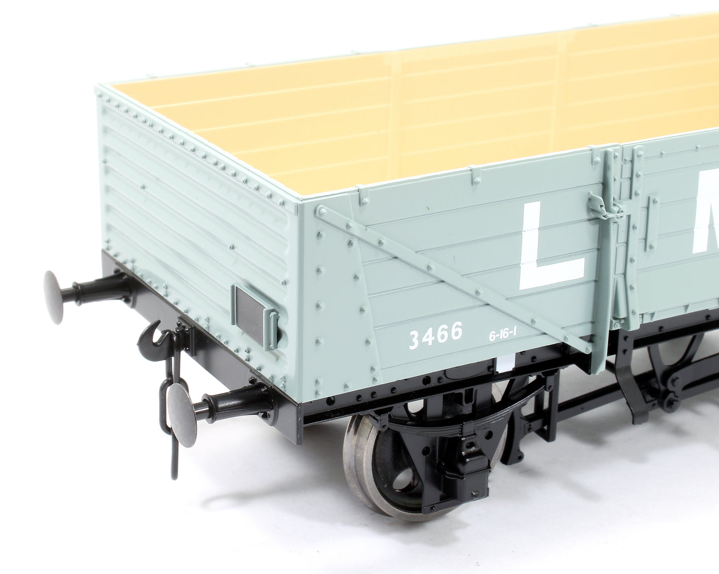 5 Plank Wagon Corrugated End LMS Grey 3466