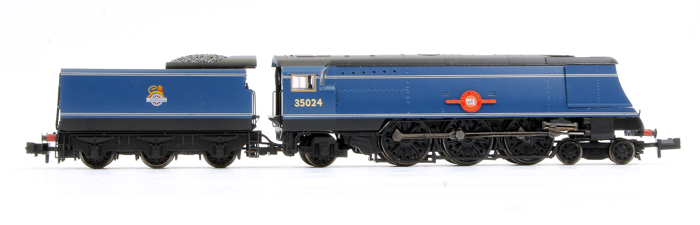 Pre-Owned 372-310 Merchant Navy Class 'East Asiatic Company' BR Express Blue Early Emblem 35024 Steam Locomotive