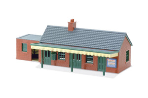 LK12 Lineside Kit - Country Station Building, brick type