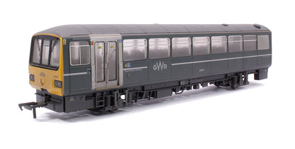 Class 143 2-Car DMU 143611 GWR Green (FirstGroup) - Weathered