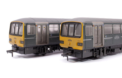 Class 143 2-Car DMU 143611 GWR Green (FirstGroup) - Weathered