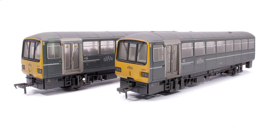 Class 143 2-Car DMU 143611 GWR Green (FirstGroup) - Weathered