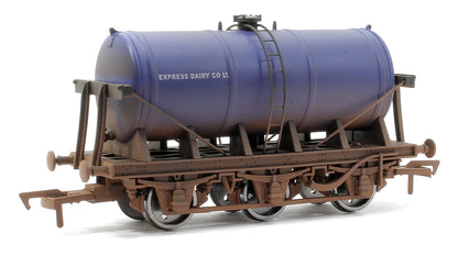 Express Dairy 6 Wheel Milk Tanker - Weathered