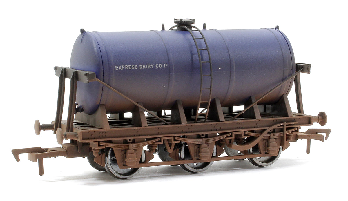 Express Dairy 6 Wheel Milk Tanker - Weathered