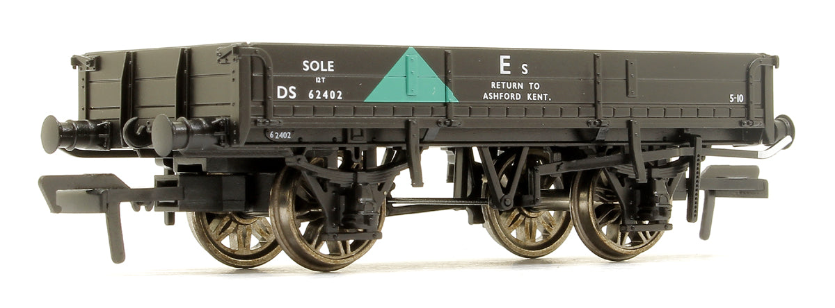 SECR Dia. 1744 2 plank No. DS62402, BR Departmental black