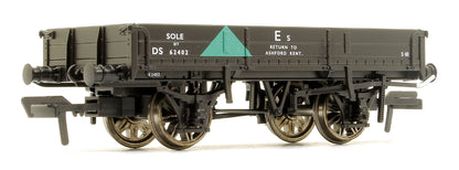 SECR Dia. 1744 2 plank No. DS62402, BR Departmental black