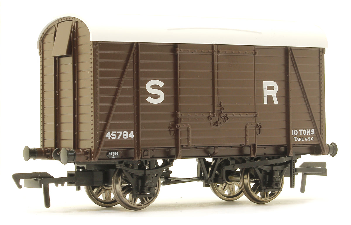 SECR Dia. 1426 Covered Van No. 45784, SR brown (early)