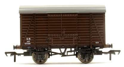 Pre-Owned SECR Dia. 1426 Covered Van No. 47159, SR brown (late)