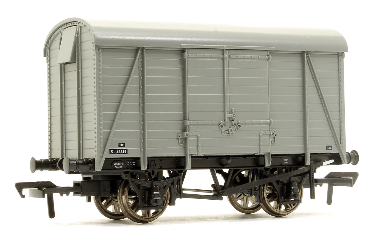 SECR Dia. 1426 Covered Van No. S45819, BR grey