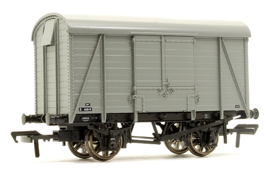 SECR Dia. 1426 Covered Van No. S45819, BR grey