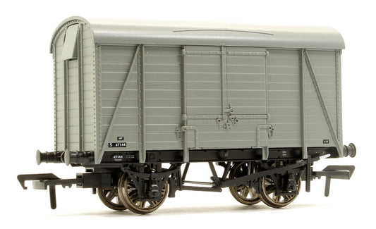 SECR Dia. 1426 Covered Van No. S47144, BR grey