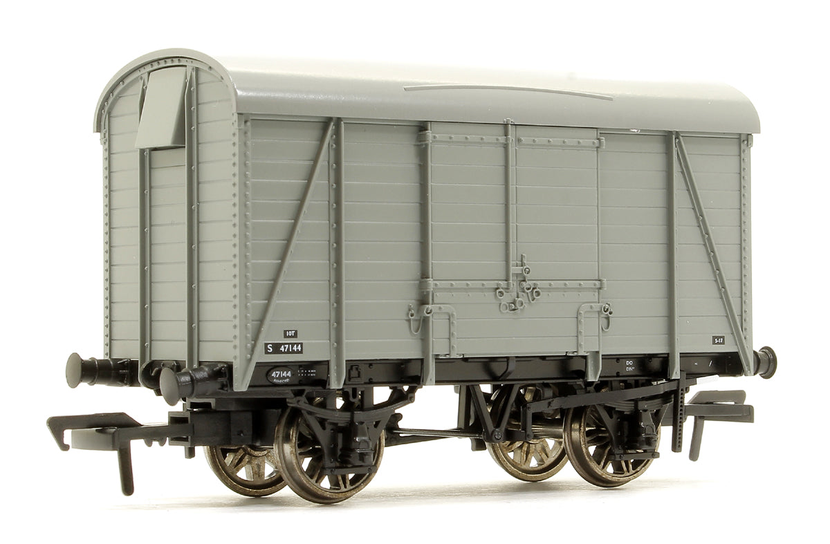 SECR Dia. 1426 Covered Van No. S47144, BR grey