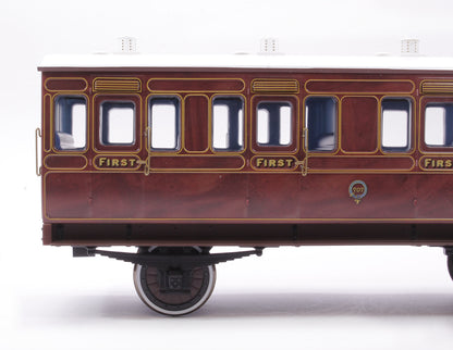 Stroudley 4 Wheel Suburban Oil Lit 1st Mahogany 707 - DCC & Light Bar Fitted