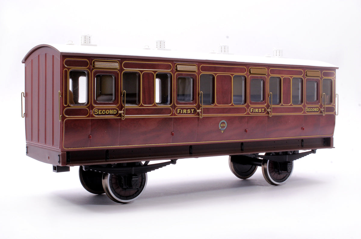 Stroudley 4 Wheel Suburban Oil Lit Composite Mahogany 404 - DCC & Light Bar Fitted