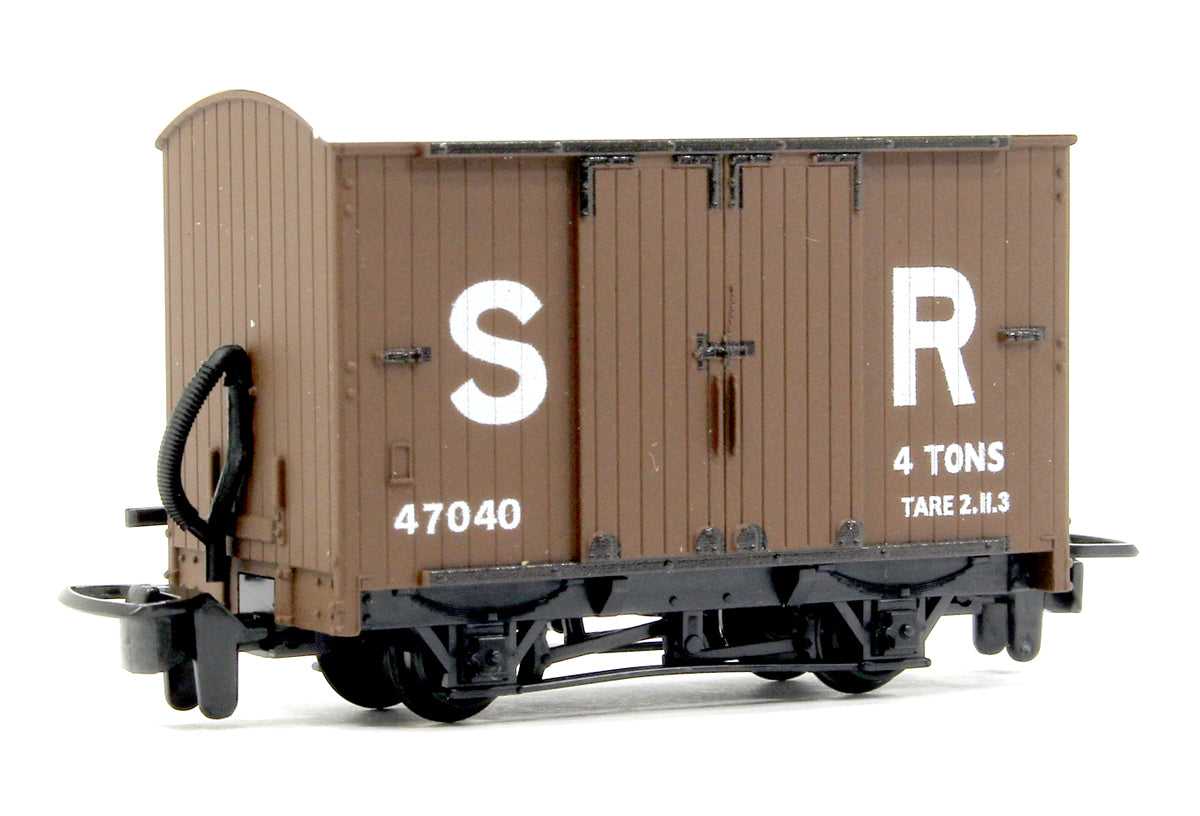 Pre-Owned Box Van, SR Livery No.47040