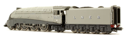 'Silver King' LNER Silver Grey Class A4 Valanced 4-6-2 Steam Locomotive No.2511