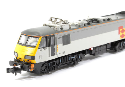 Class 90/0 90037 BR Railfreight Distribution Sector Electric Locomotive