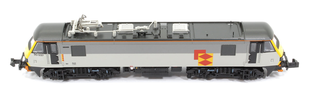 Class 90/0 90037 BR Railfreight Distribution Sector Electric Locomotive