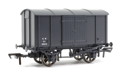 GWR ‘Iron Mink’ Van No. 69131, GWR grey (1942 livery)