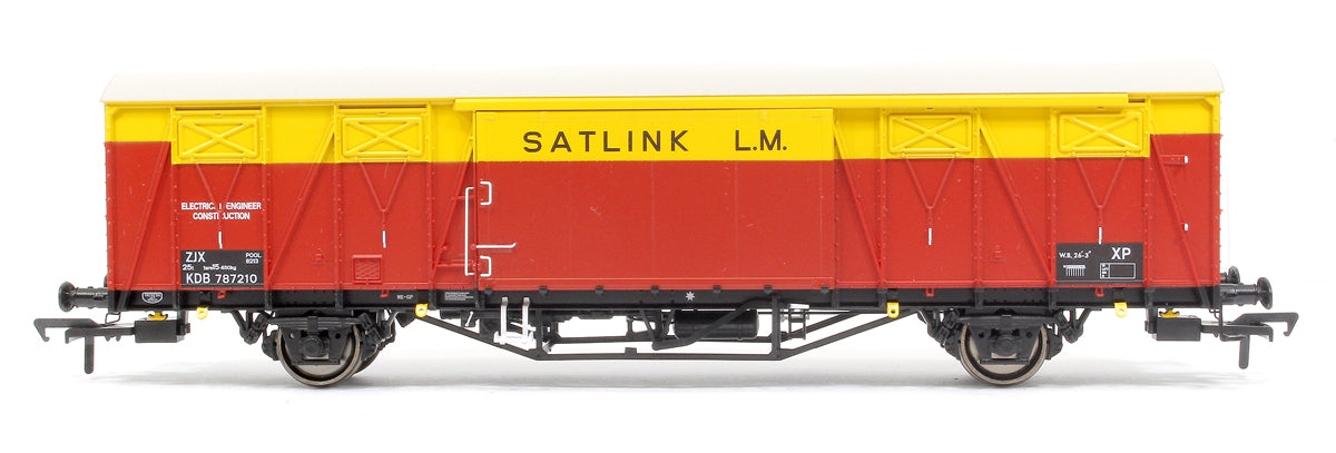 VIX Ferry Van, ZJX No. KDB787210, S&T ‘Satlink’ red/yellow