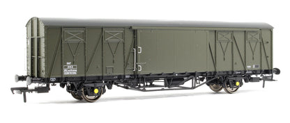 VIX Ferry Van, ZRX No.DB787218, S&T olive