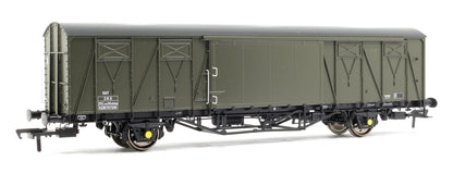 VIX Ferry Van, ZRX No.DB787218, S&T olive