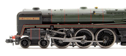 Class 7MT Britannia 4-6-2 East Anglian Set 70039 BR Green Early Crest 4 Gresley Crimson & Cream Coaches - DCC Fitted